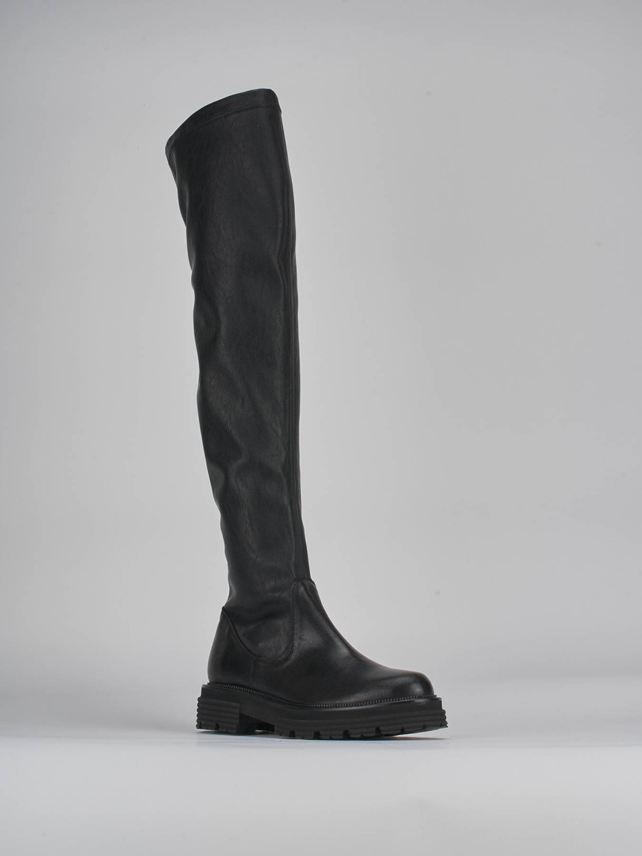 Low heel boots heel 2 cm black leather