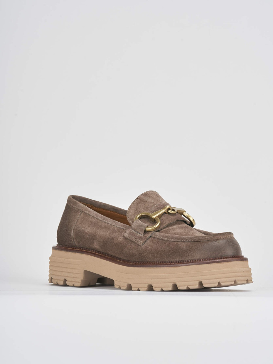Loafers heel 2 cm beige suede