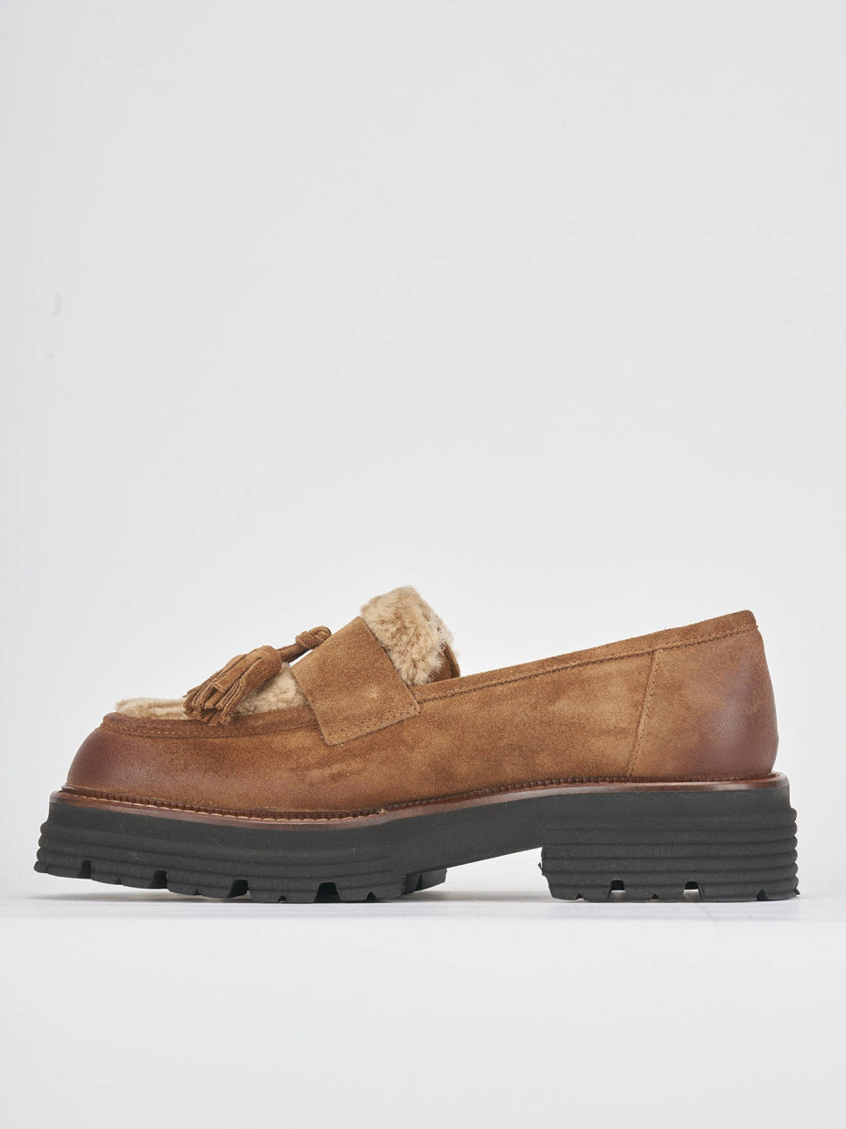 Loafers heel 2 cm brown suede