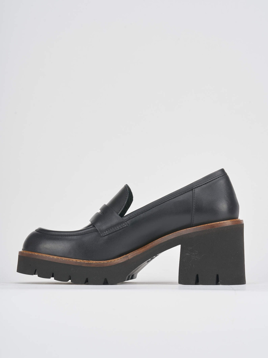 Loafers woman heel 5 cm black leather Barca Stores