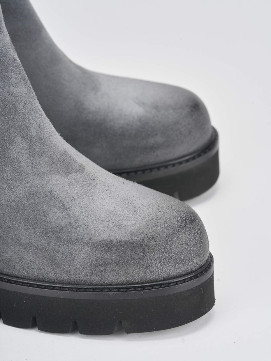 High heel ankle boots heel 5 cm grey suede