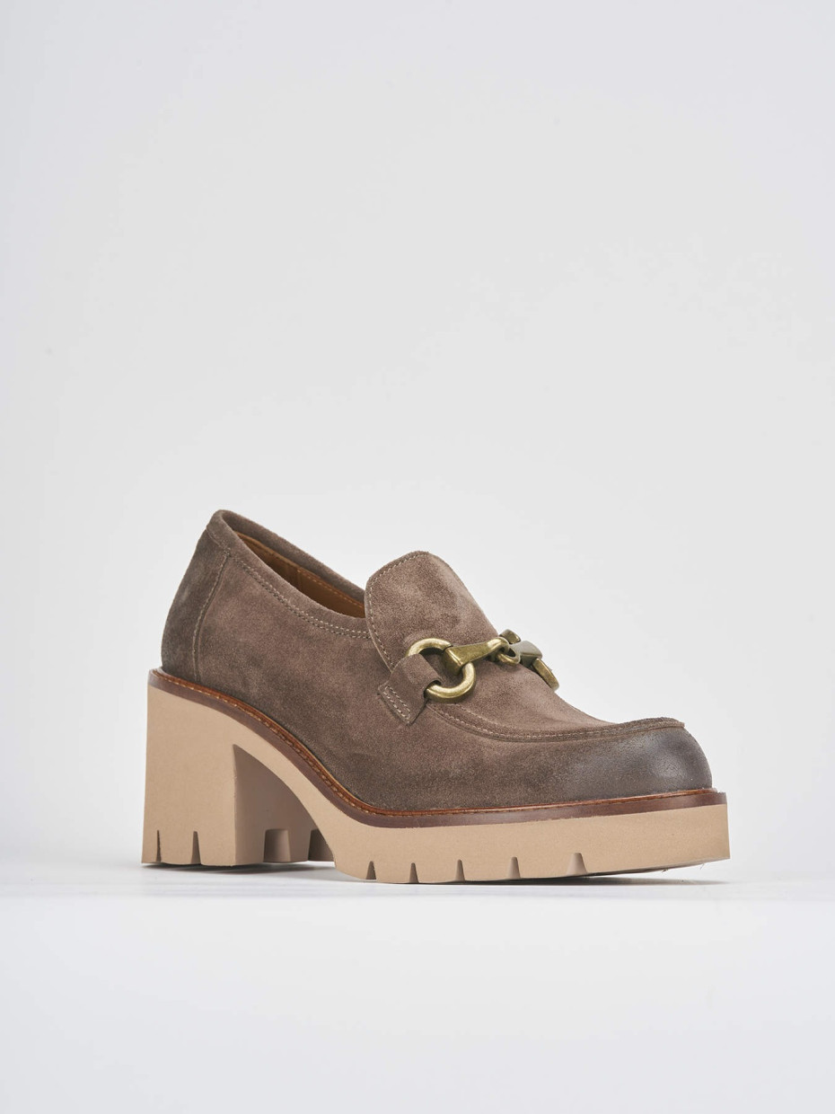 Loafers heel 6 cm beige suede