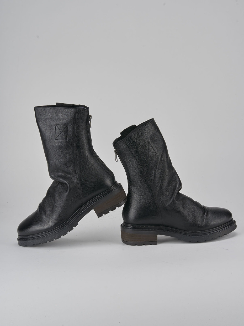 Low heel ankle boots heel 1 cm black leather