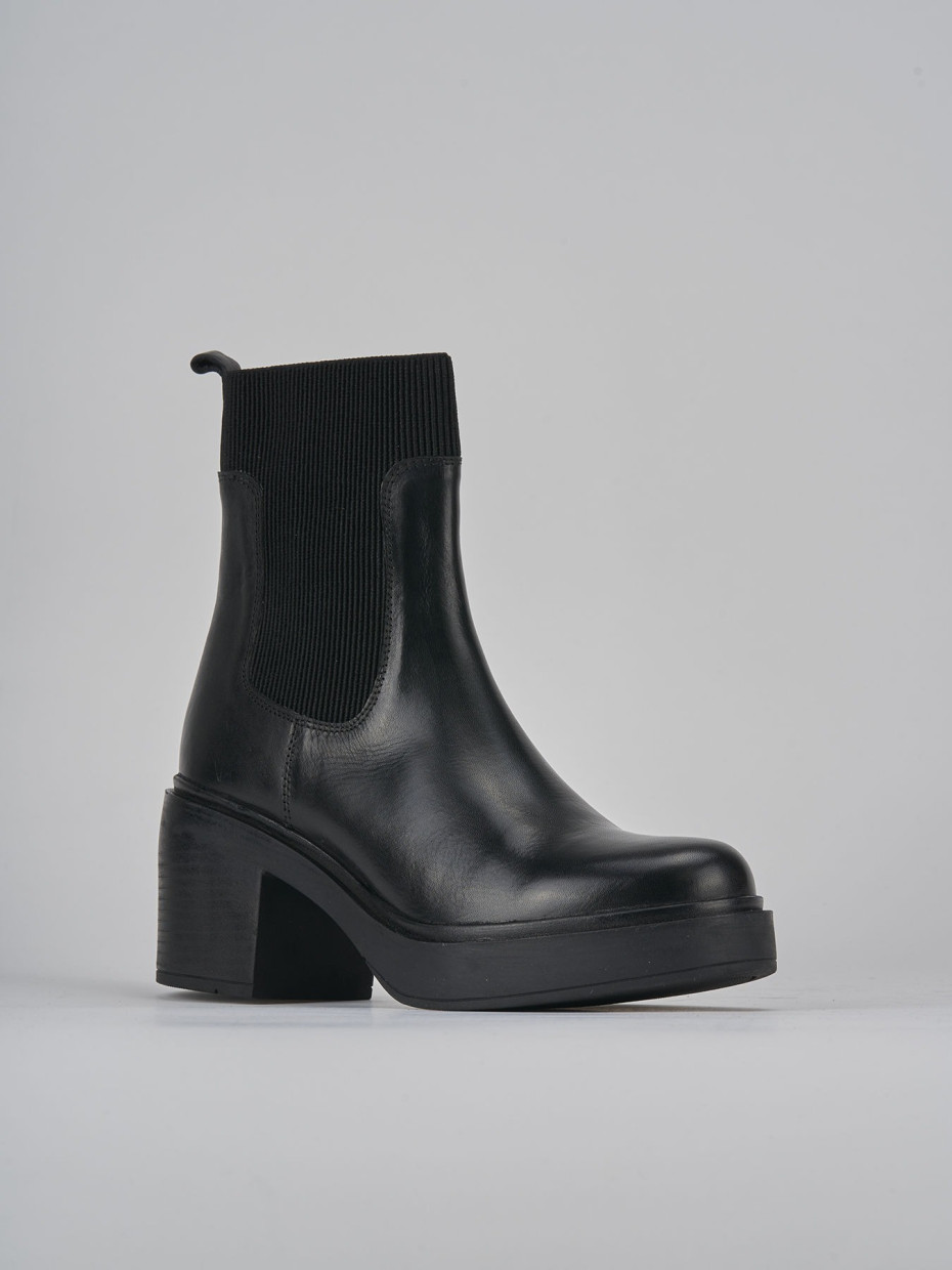 Low heel ankle boots heel 4 cm black leather