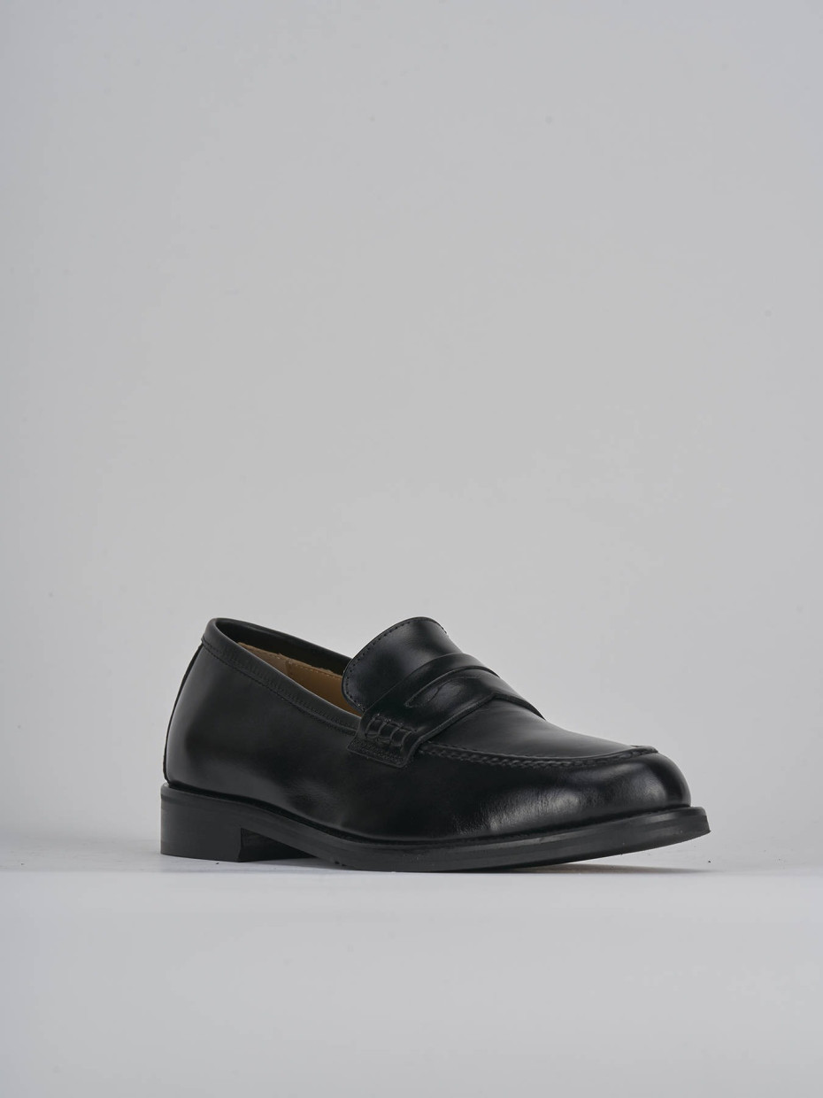 Loafers heel 2 cm black leather