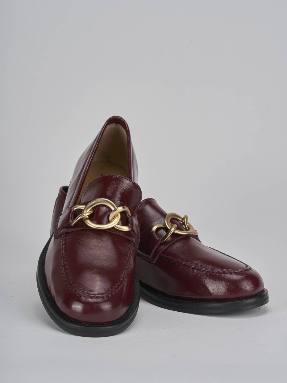 Loafers heel 2 cm bordeaux patent