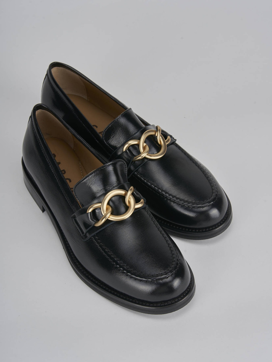 Loafers heel 2 cm black patent