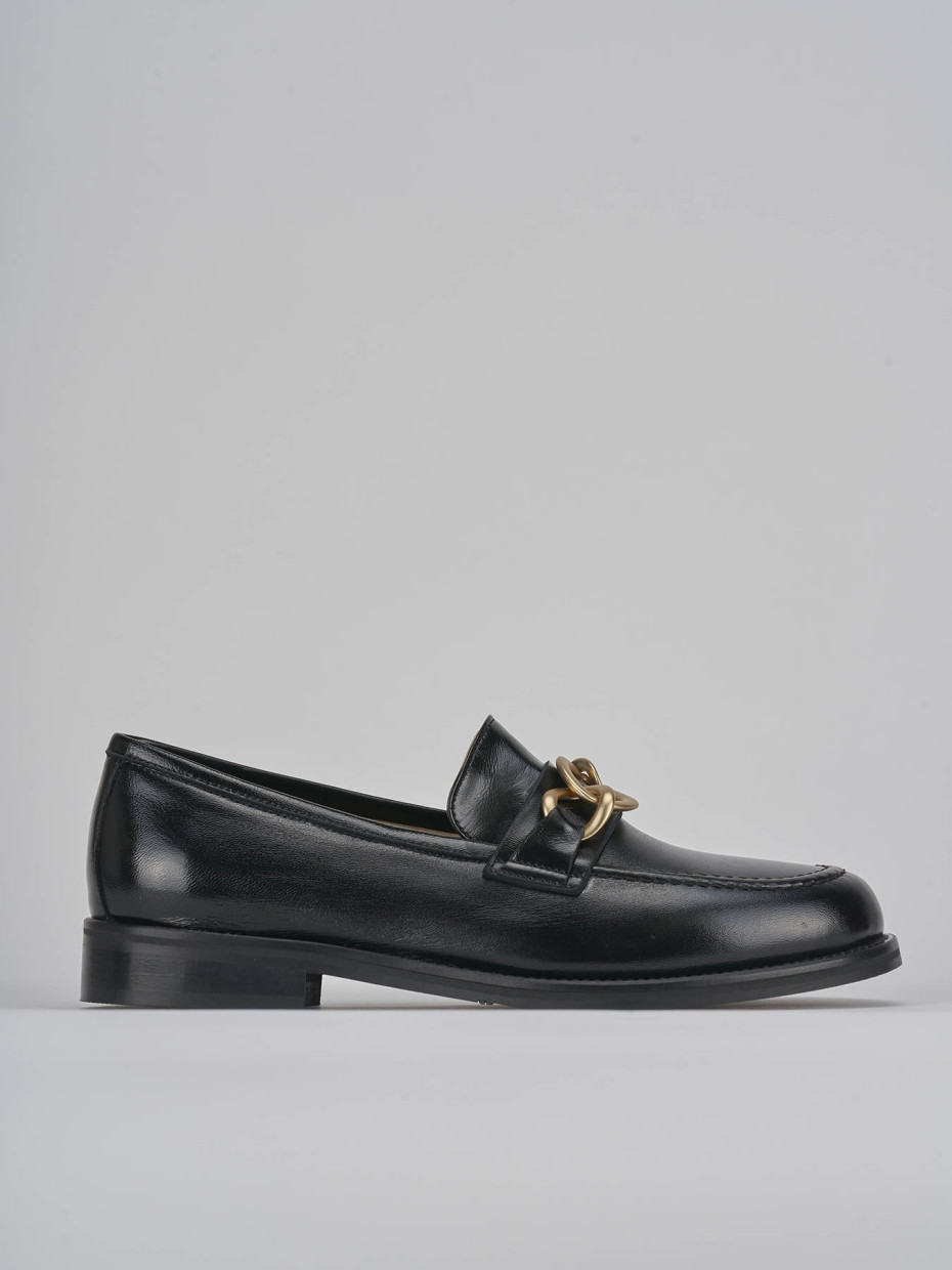 Loafers heel 2 cm black patent