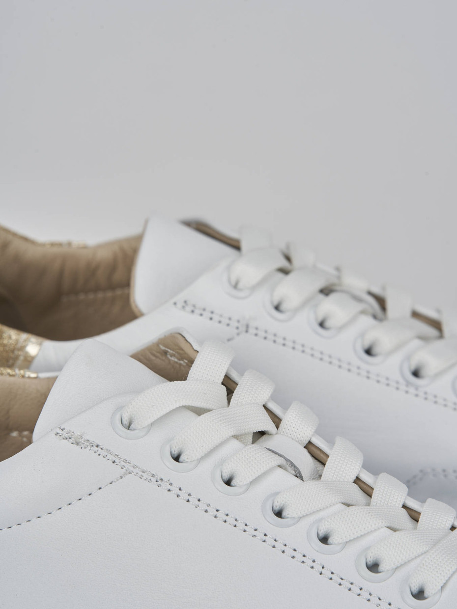 Sneakers tacco 1cm pelle bianco