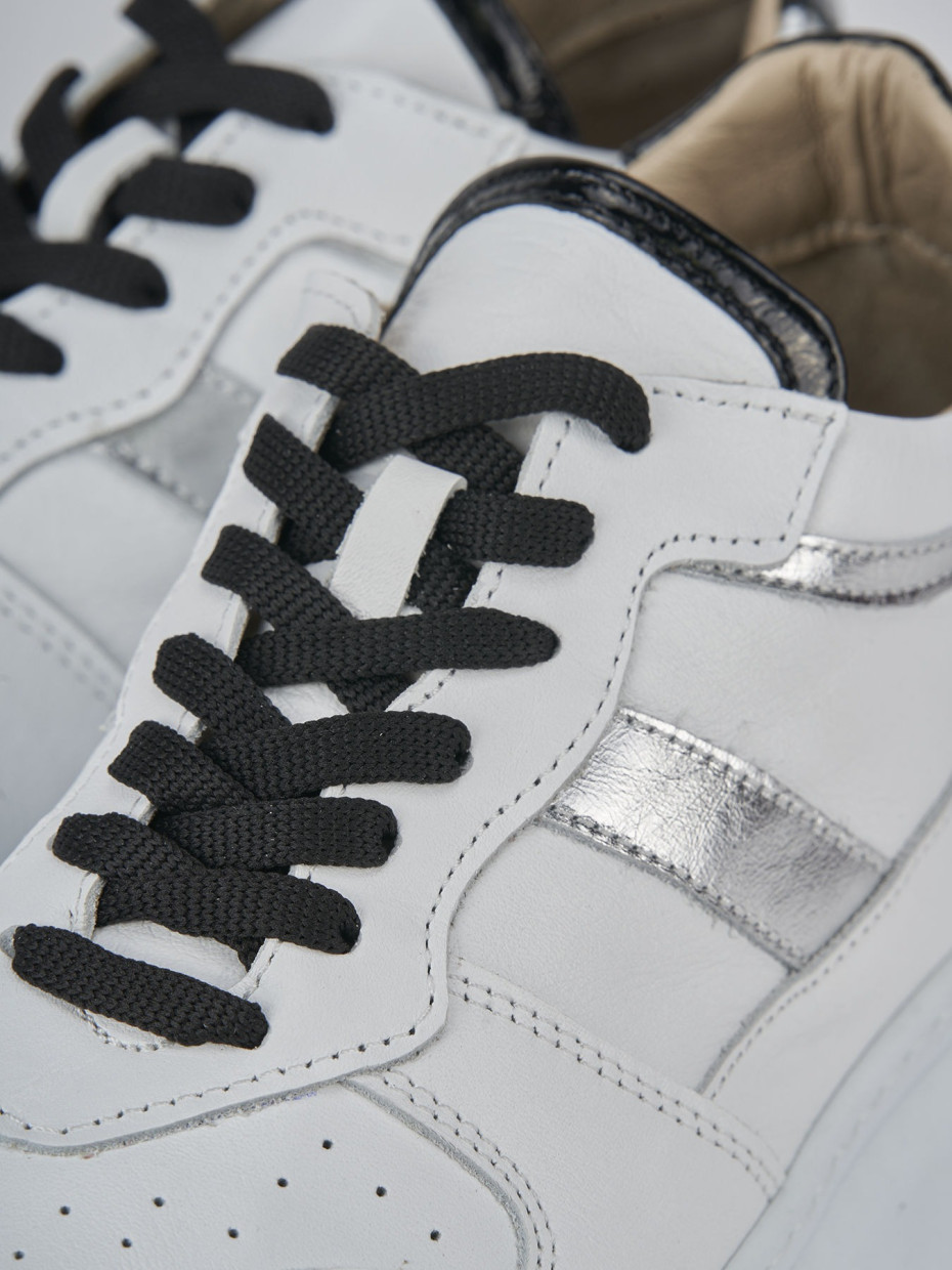 Sneakers tacco 1cm pelle bianco