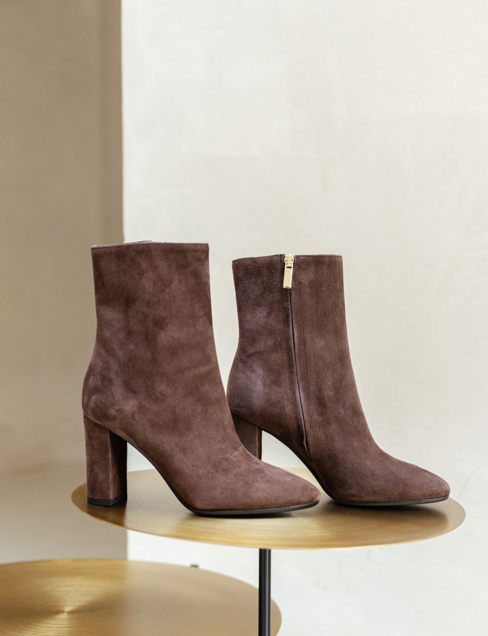 High heel ankle boots heel 9 cm dark brown suede