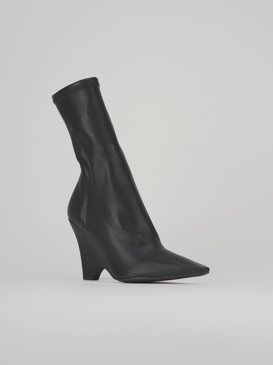 High heel ankle boots heel 9 cm black leather