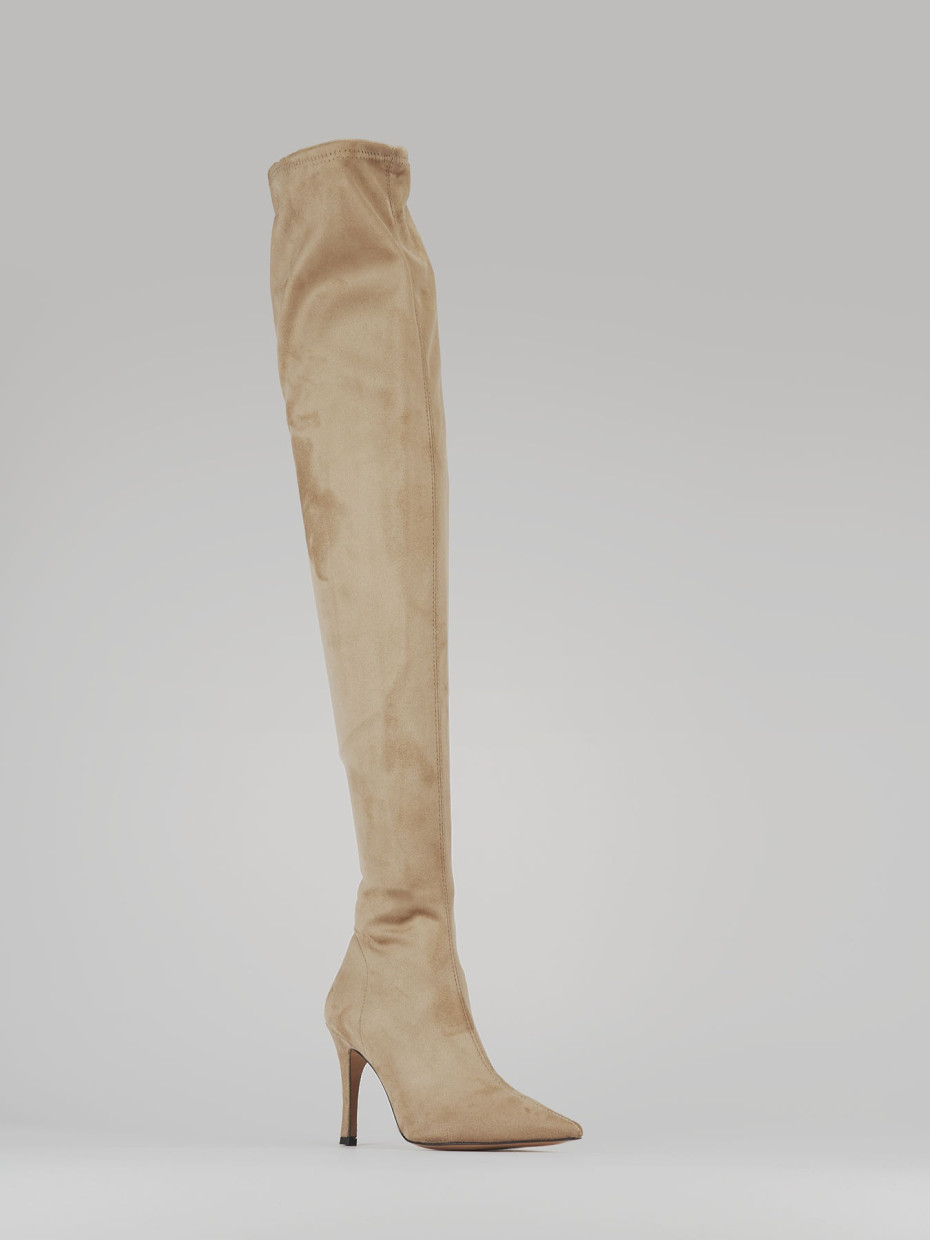 Stivali sale beige tacco