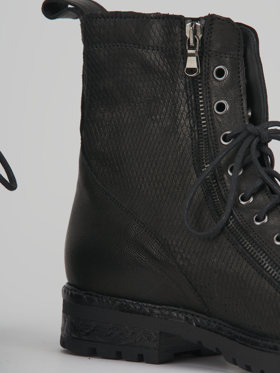 Combat boots black leather