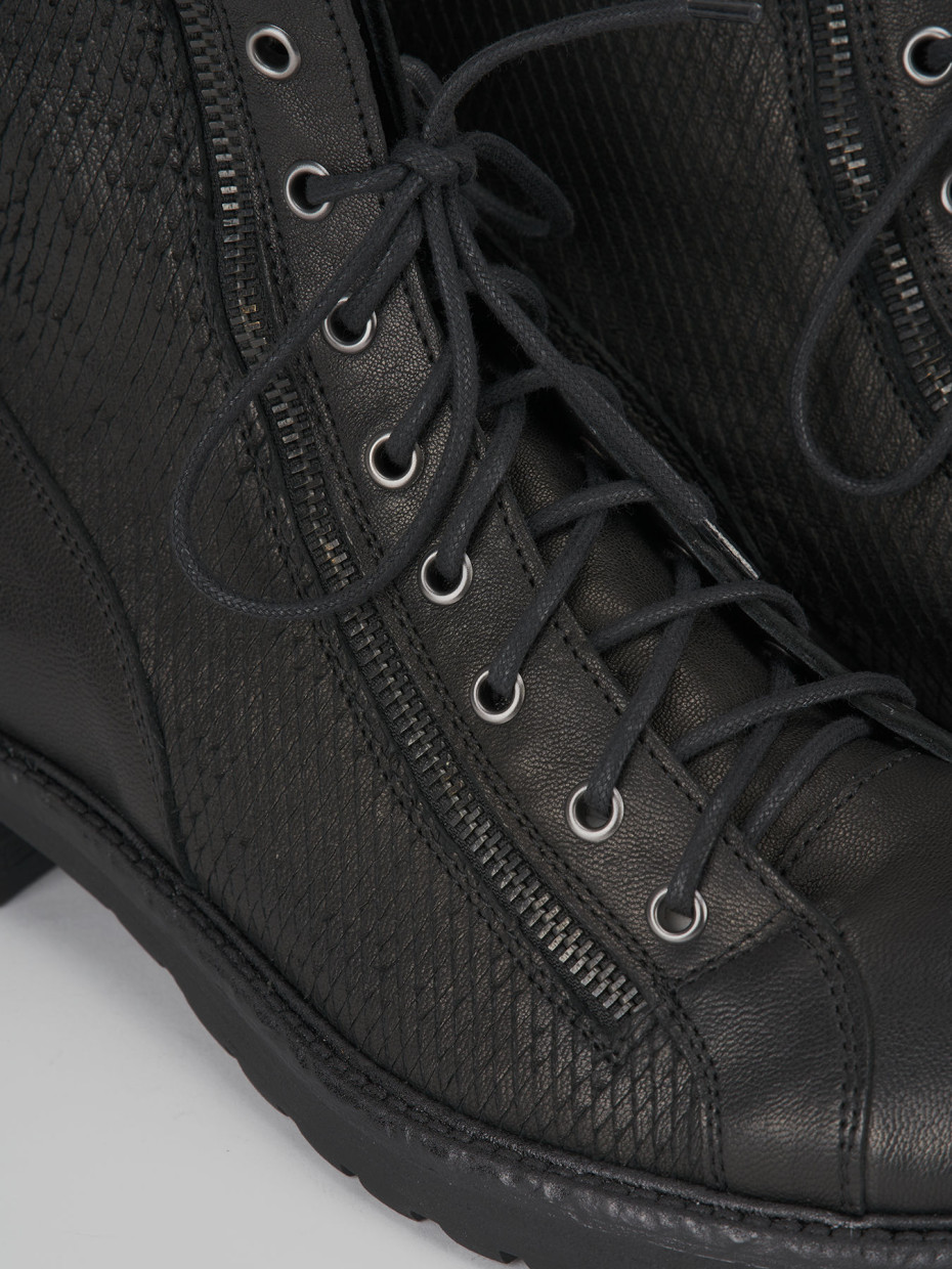 Combat boots black leather