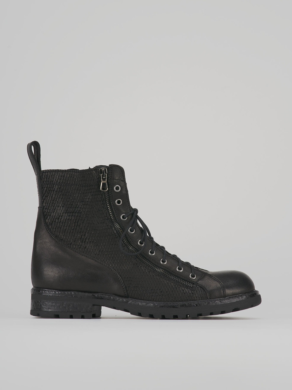 Combat boots black leather