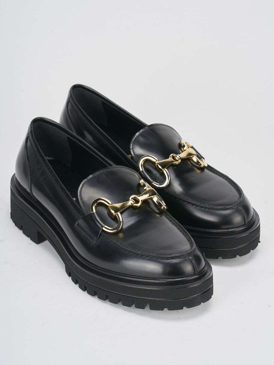 Loafers heel 2 cm black leather