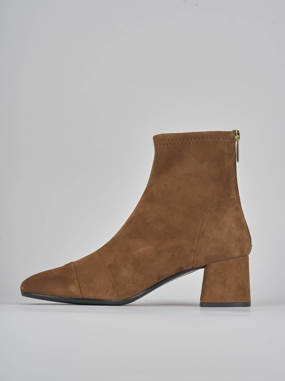 High heel ankle boots heel 6 cm brown suede