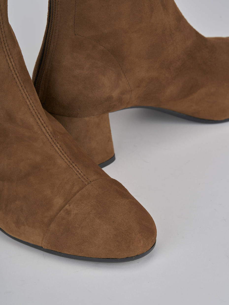 High heel ankle boots heel 6 cm brown suede