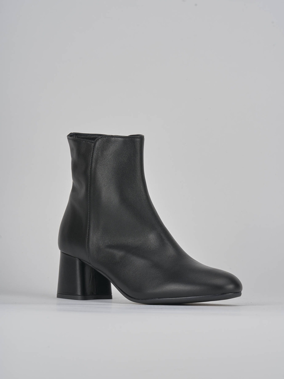 High heel ankle boots heel 6 cm black leather