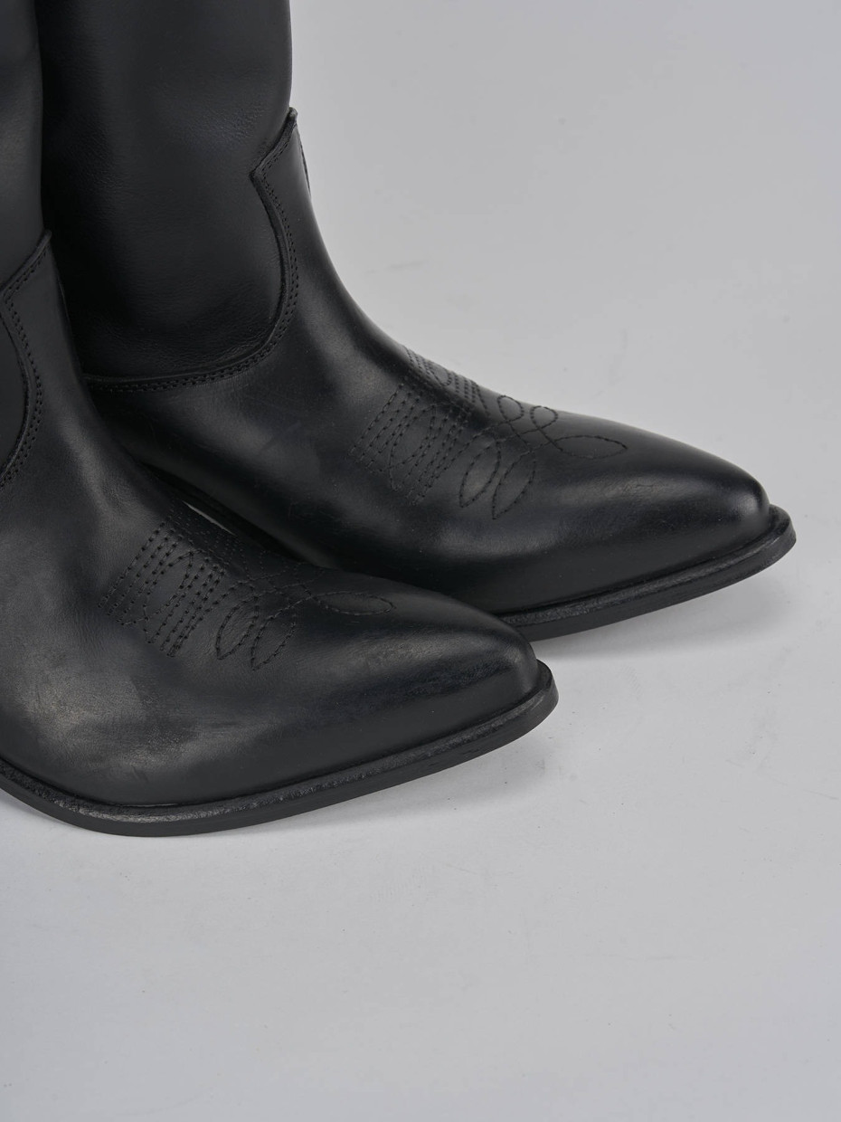 Stivali tacco 5cm pelle nero