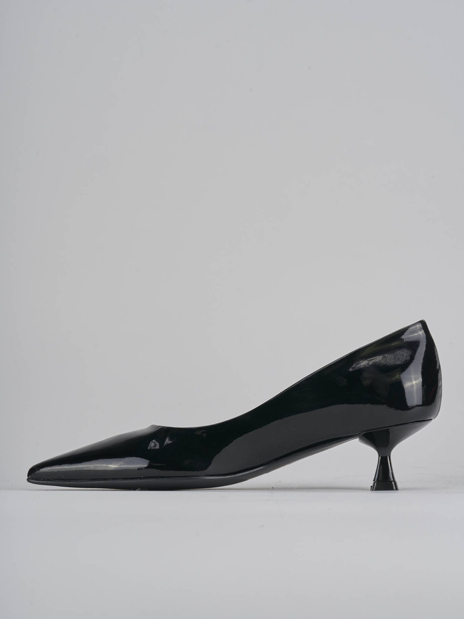 Pumps heel 5 cm black patent