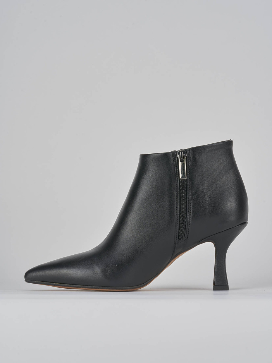 High heel ankle boots heel 7 cm black leather