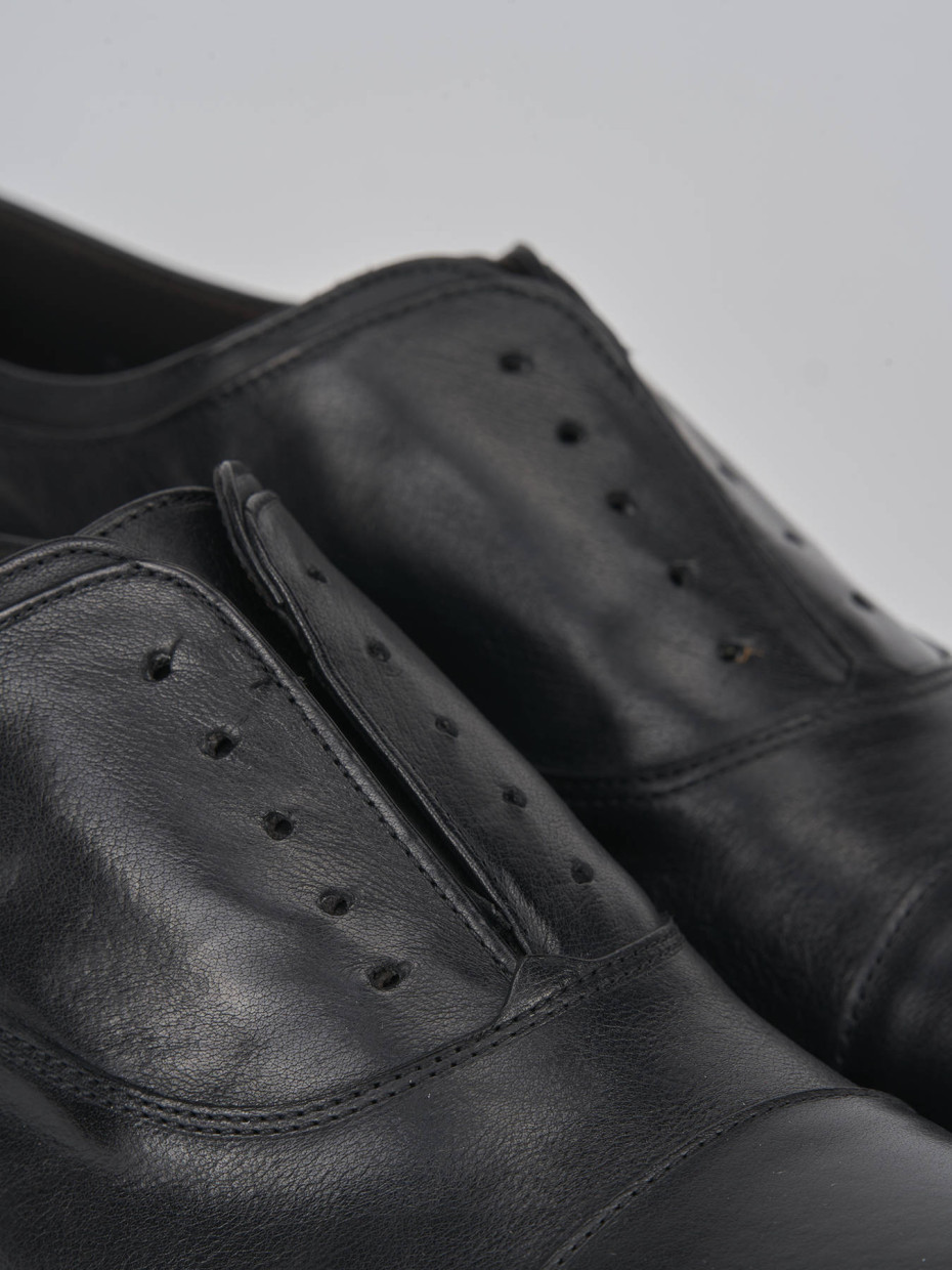 Lace-up shoes black leather