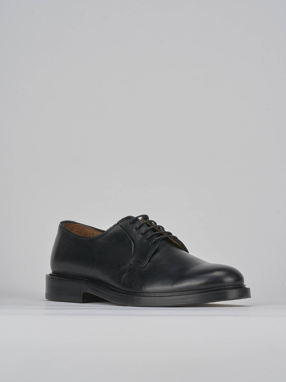 Lace-up shoes black leather