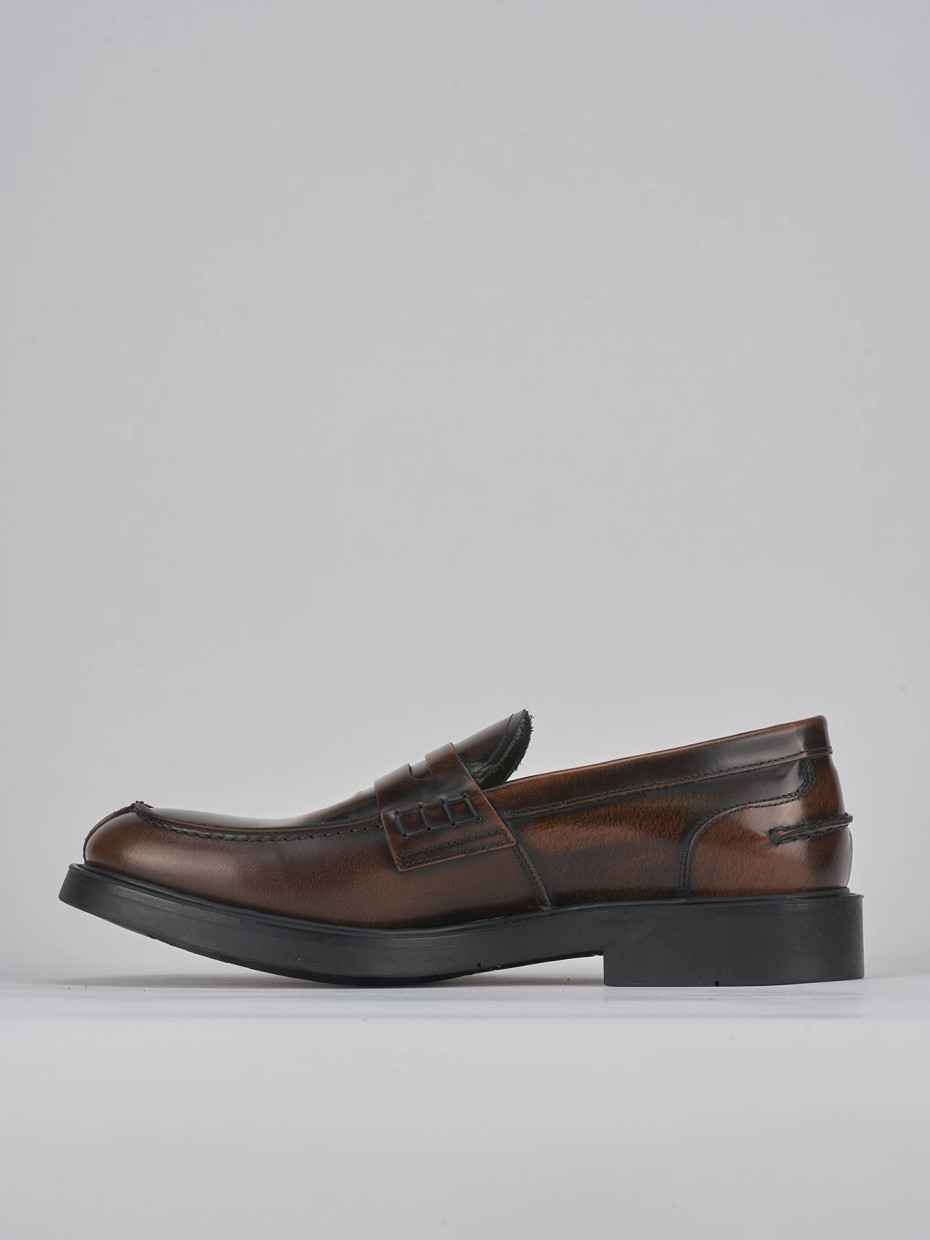 Loafers brown leather