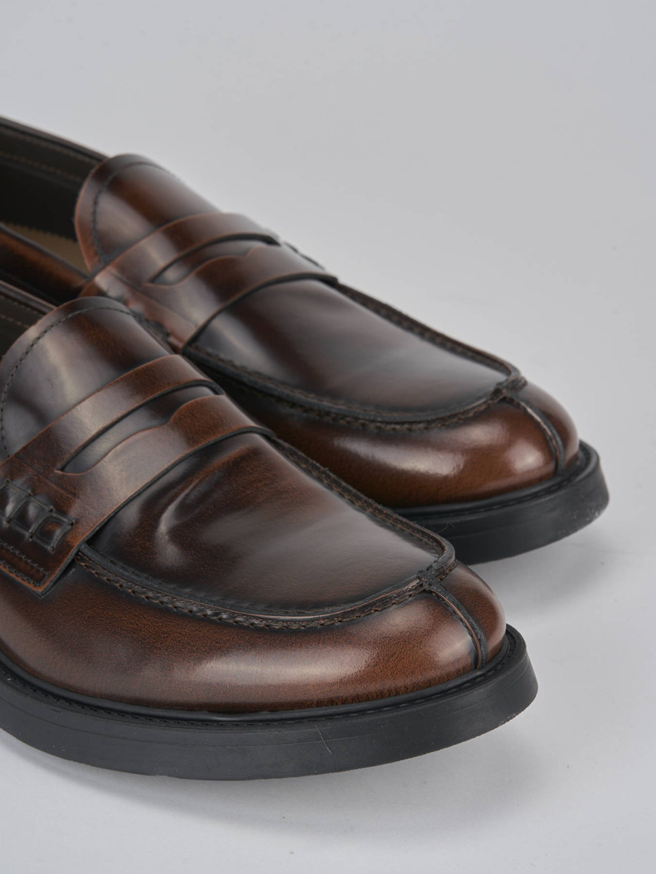 Loafers brown leather