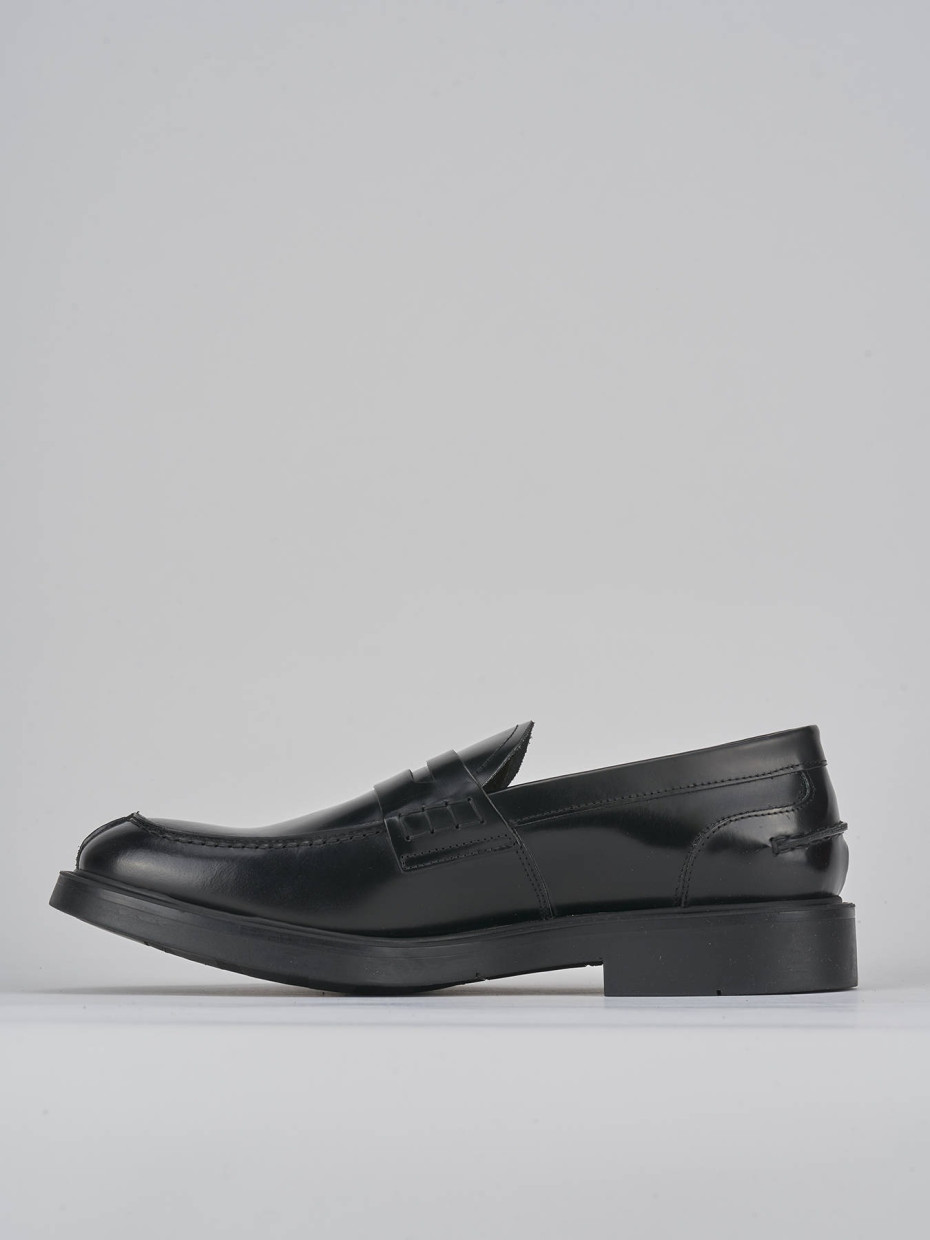 Loafers black leather