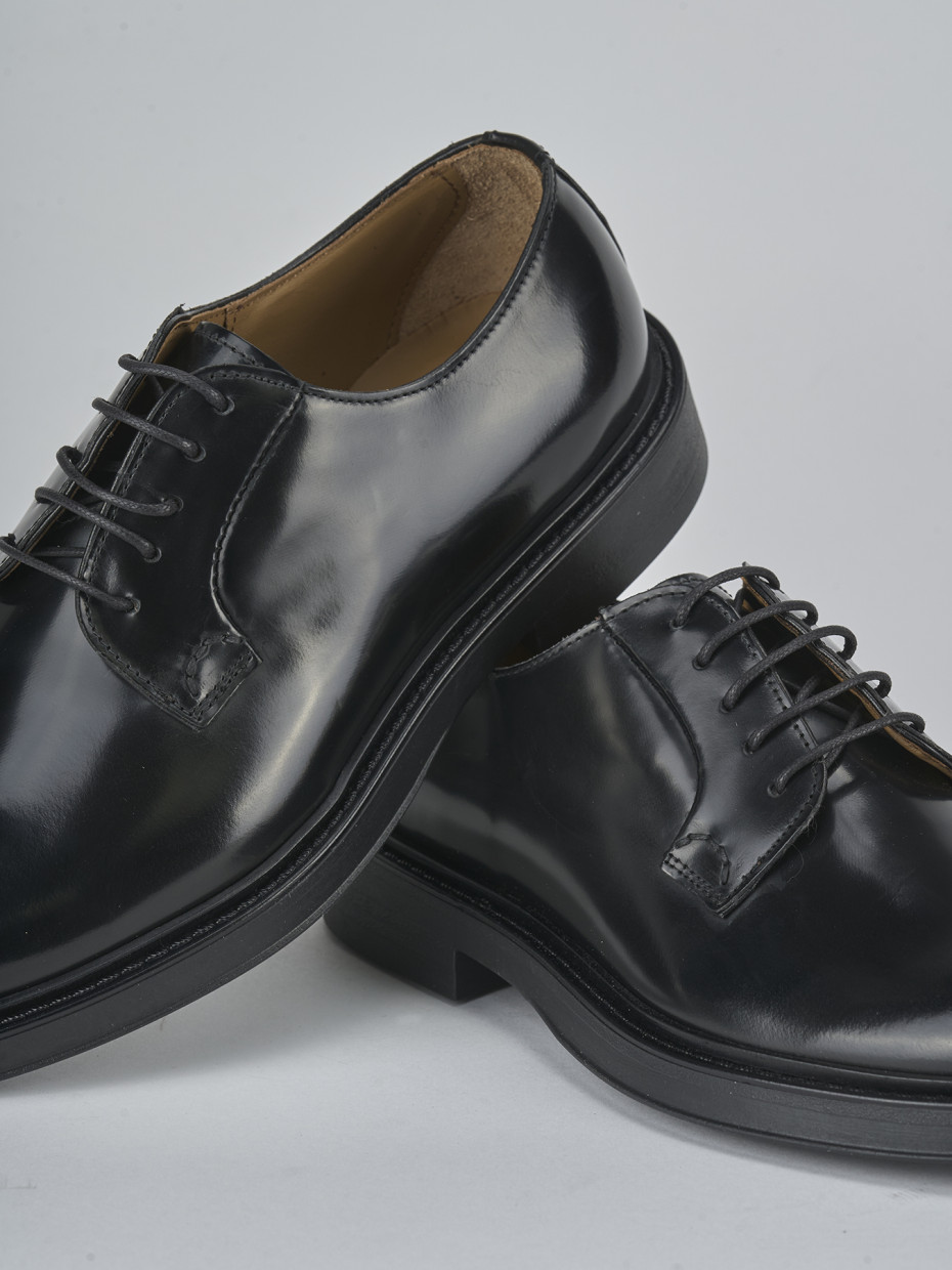 Stringate pelle nero