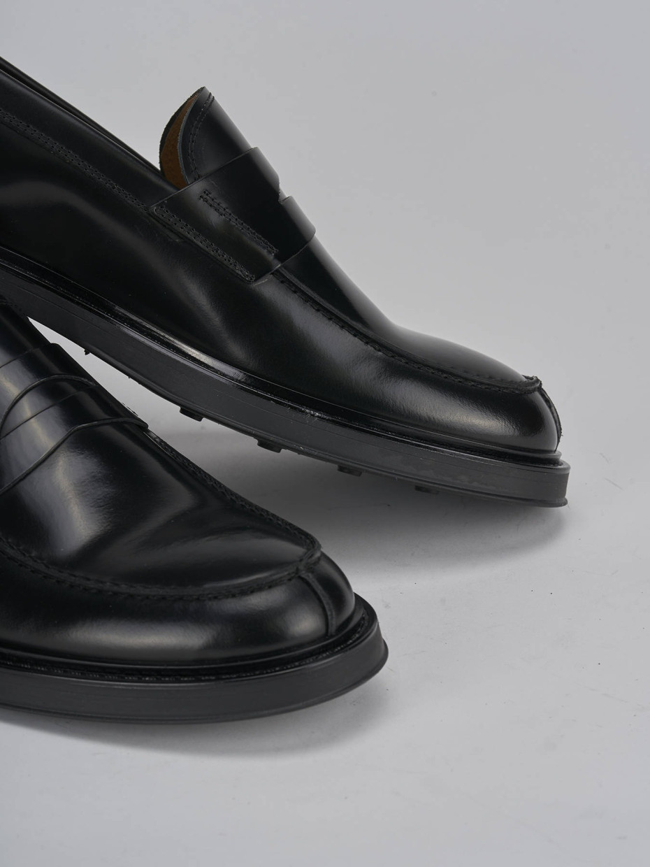 Loafers black leather