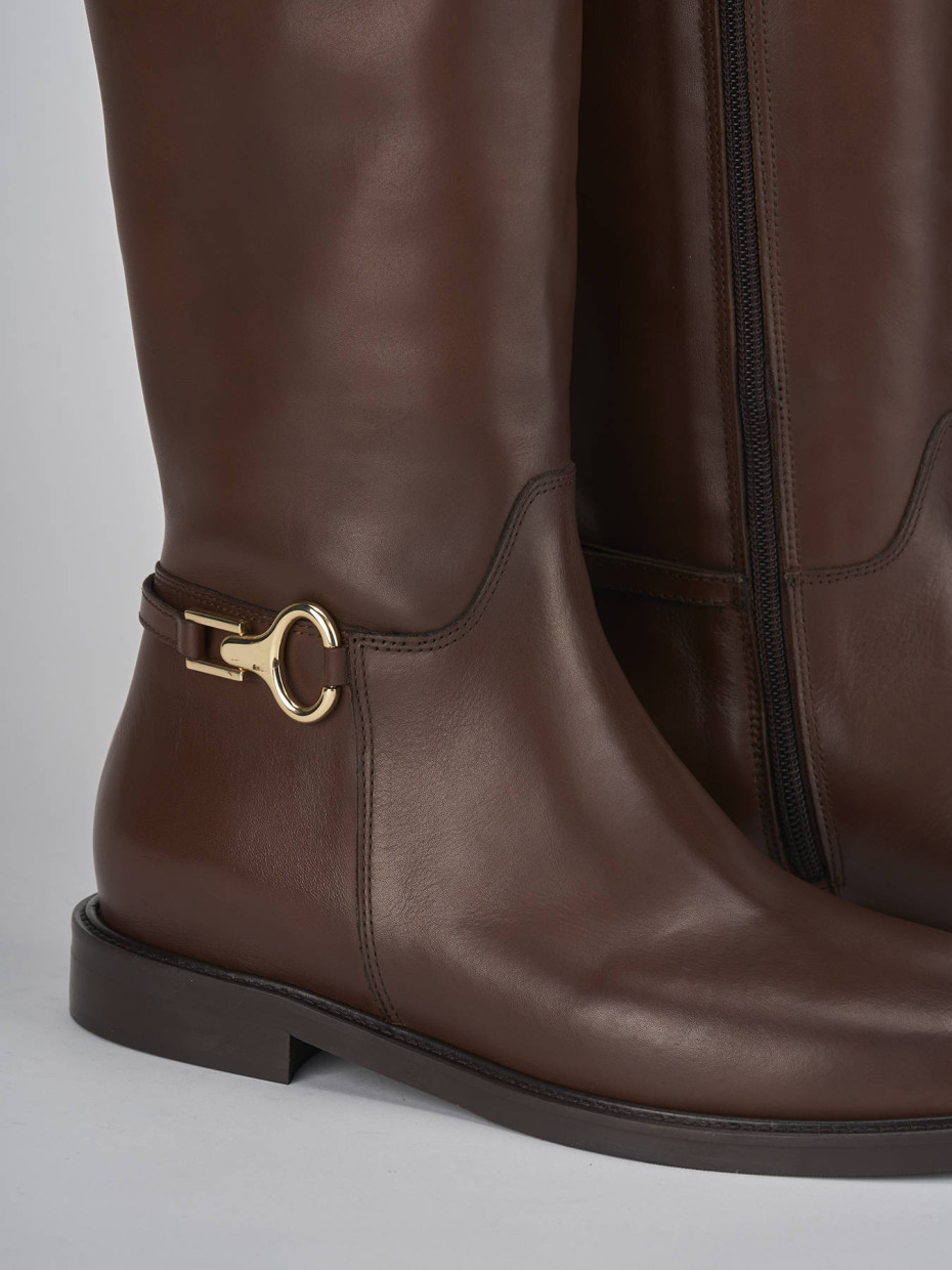 Stivali marroni clearance pelle