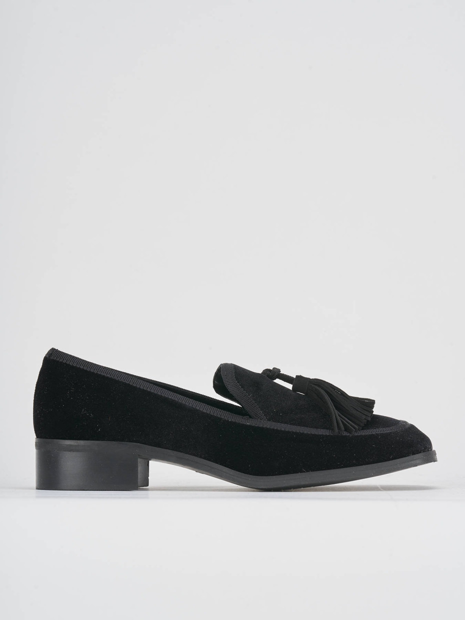 Loafers heel 2 cm black velvet