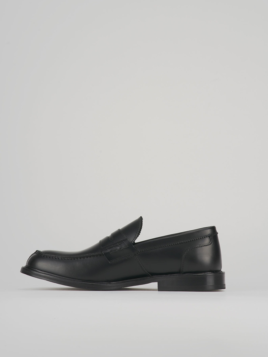 Loafers black leather