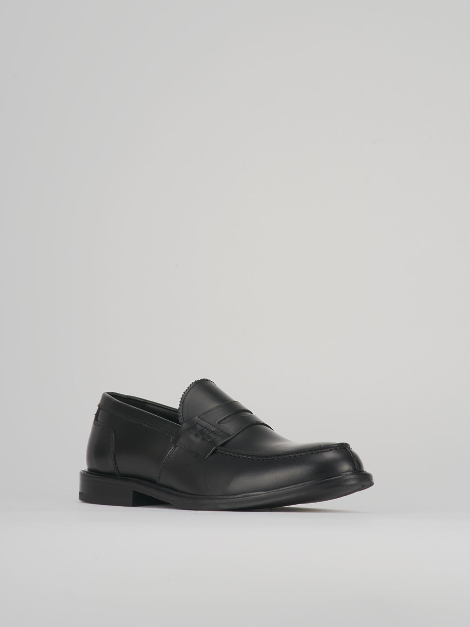 Loafers black leather