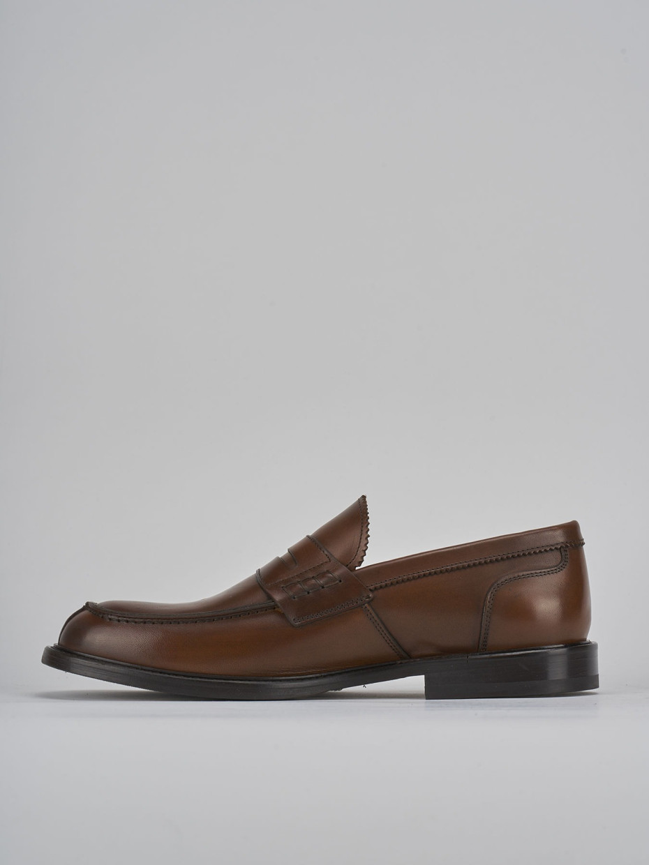 Loafers brown leather