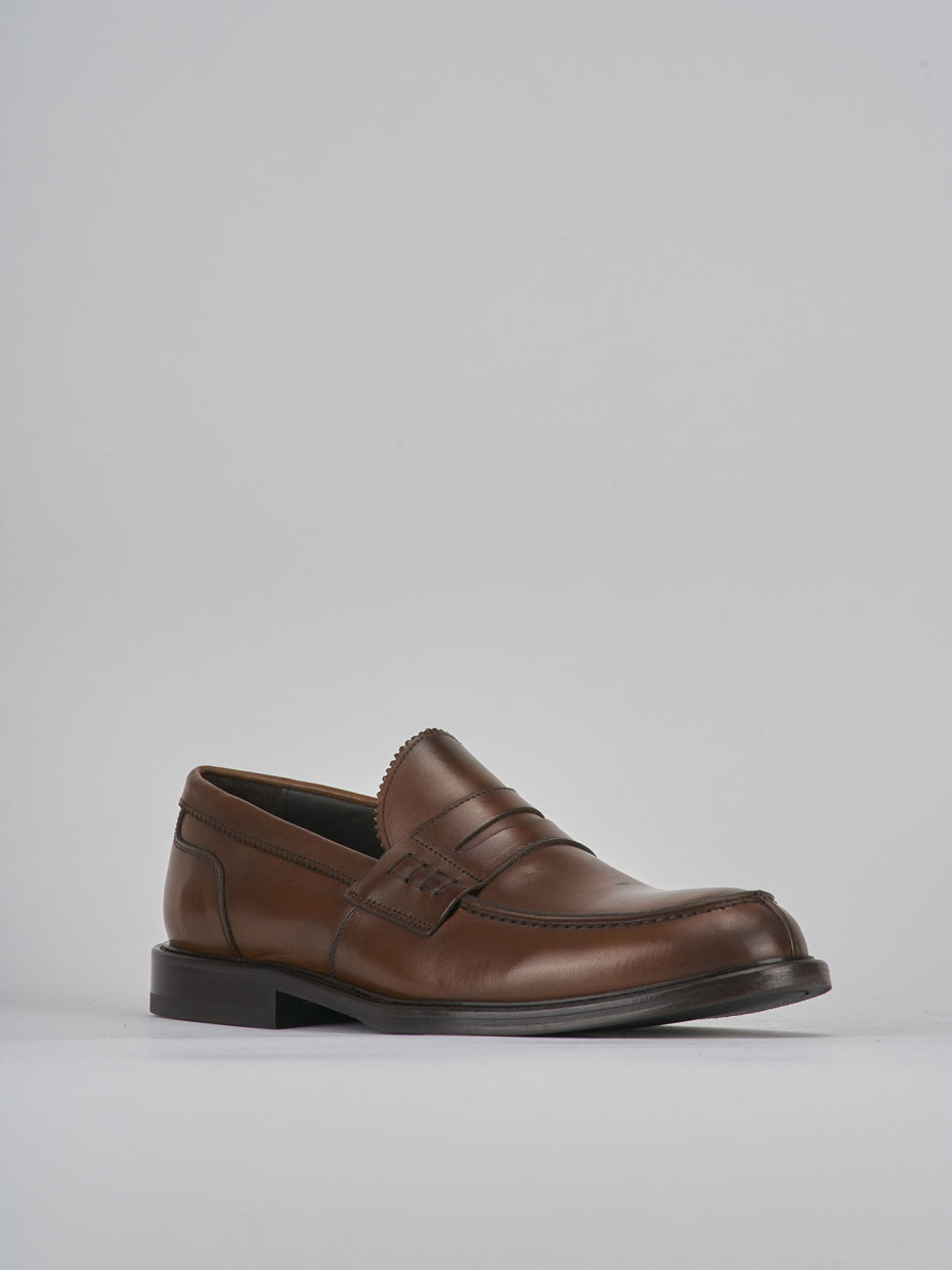 Loafers brown leather