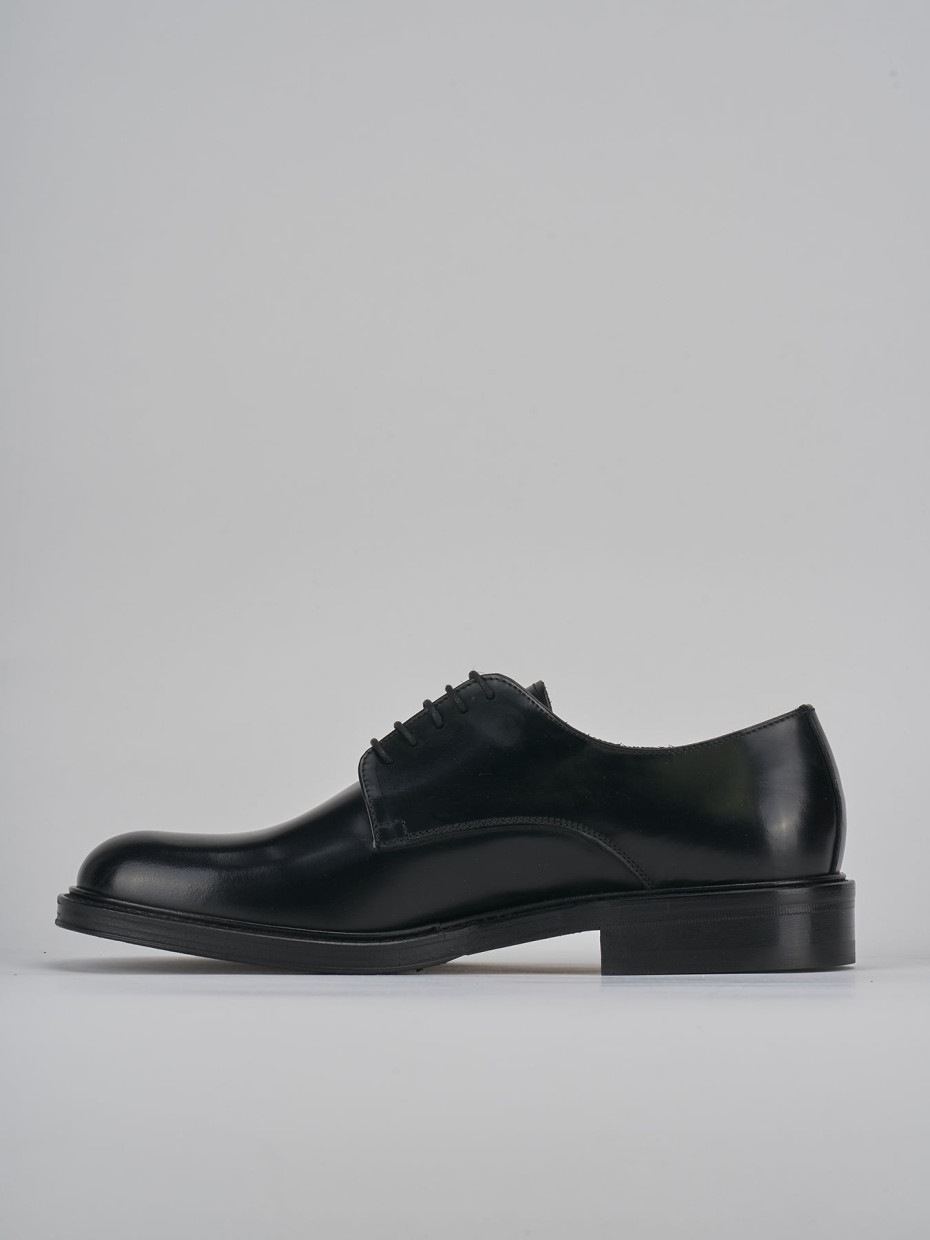 Lace-up shoes black leather