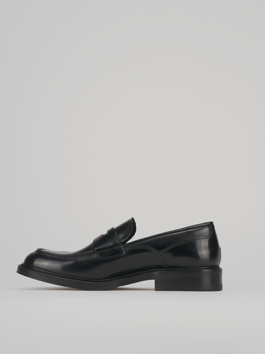 Loafers black leather