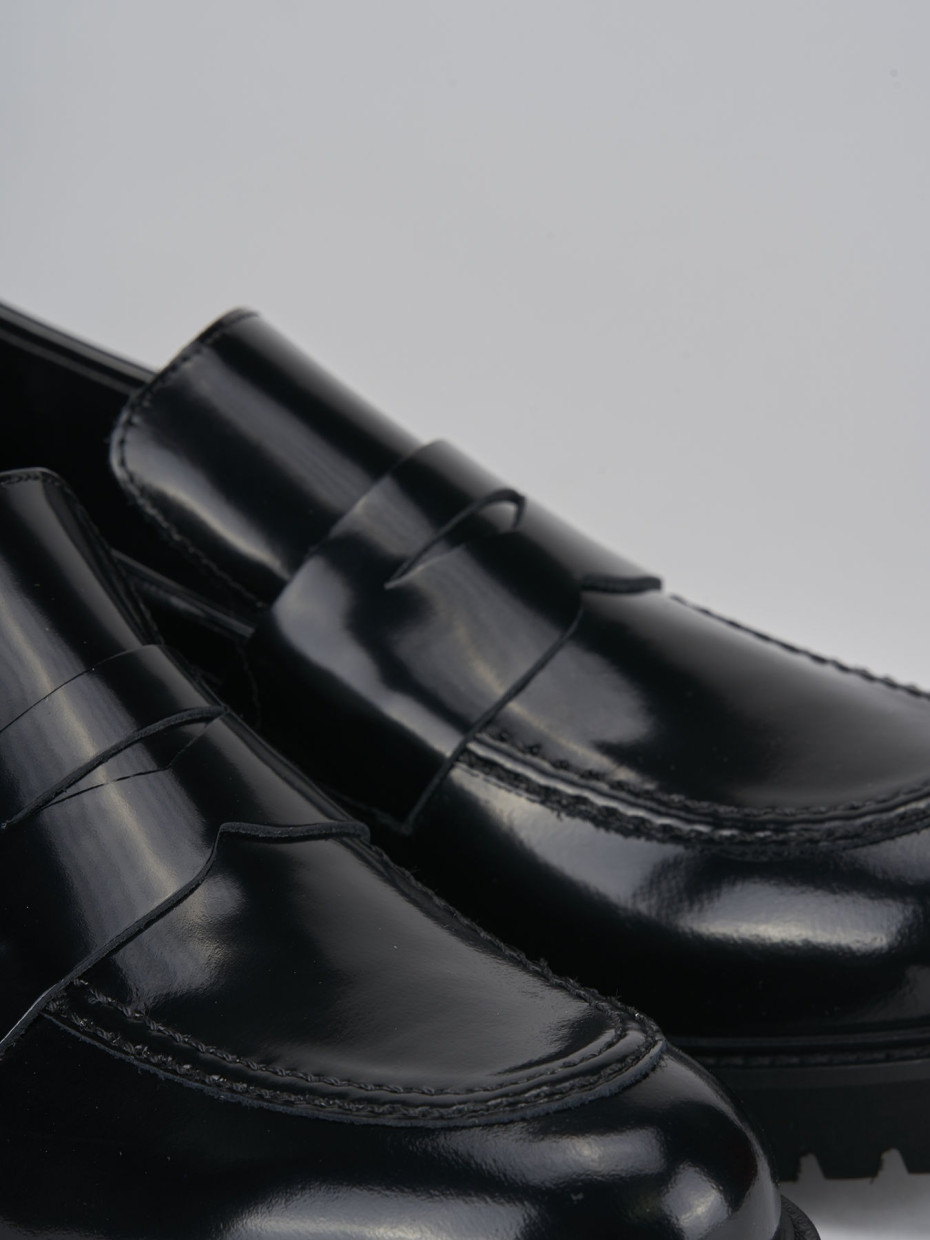 Mocassini tacco 2cm pelle nero