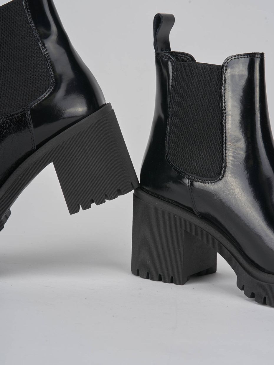 High heel ankle boots heel 6 cm black leather