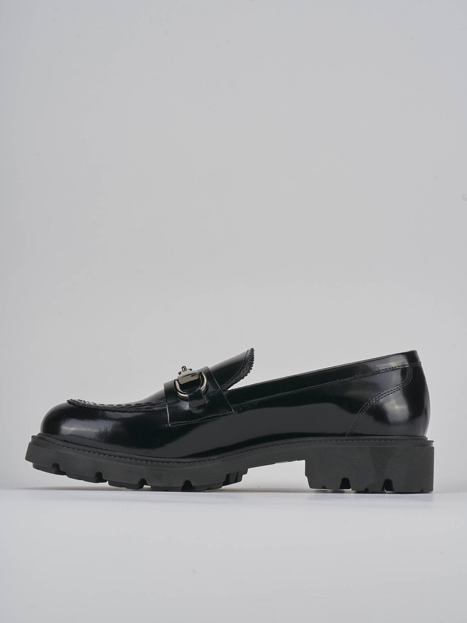 Loafers heel 2 cm black leather