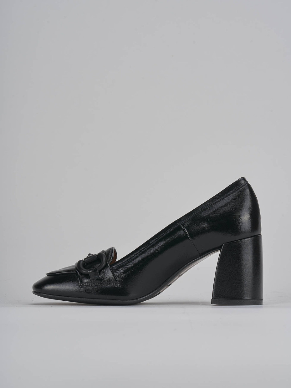 Loafers heel 8 cm black patent