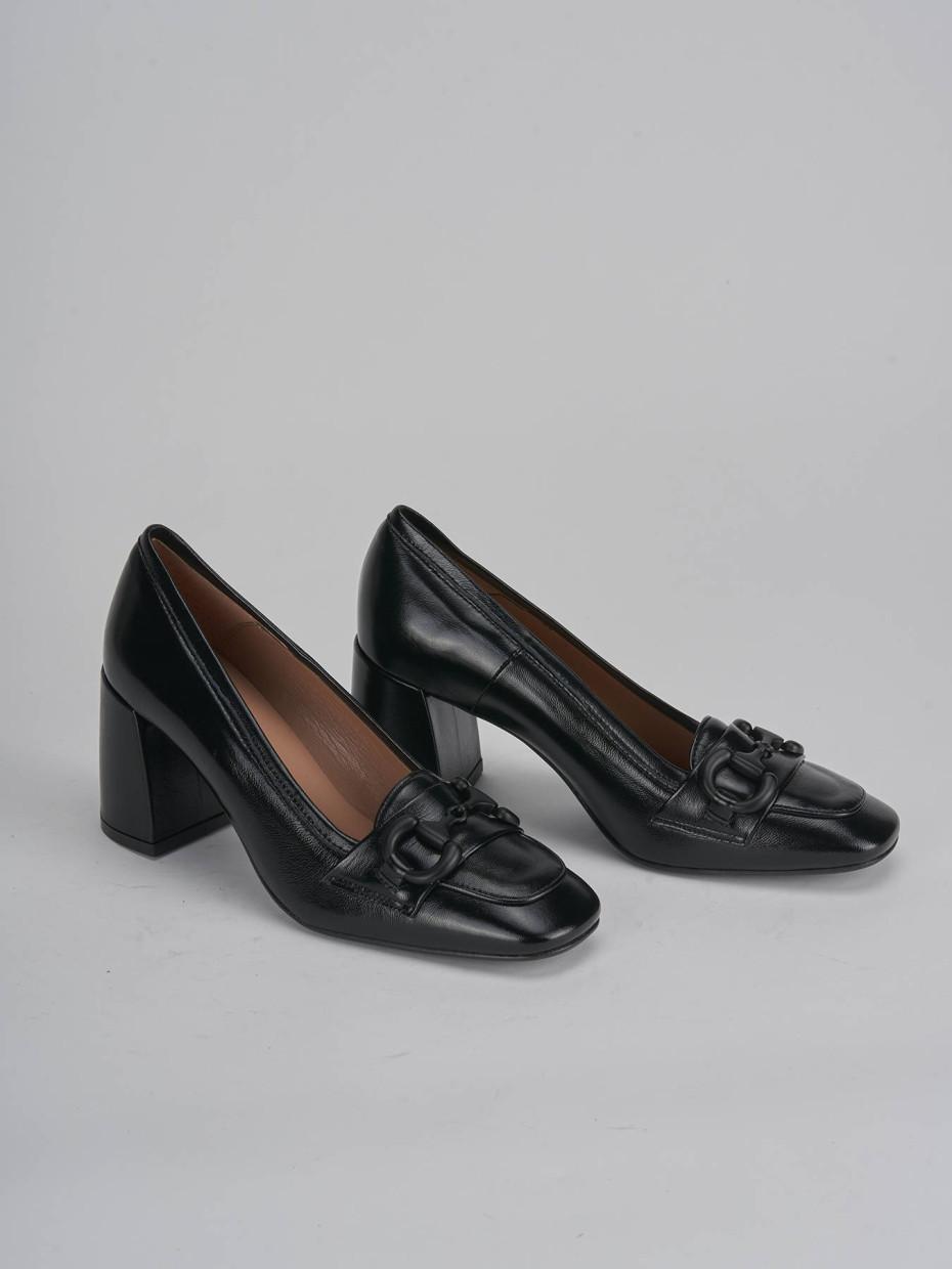 Loafers heel 8 cm black patent