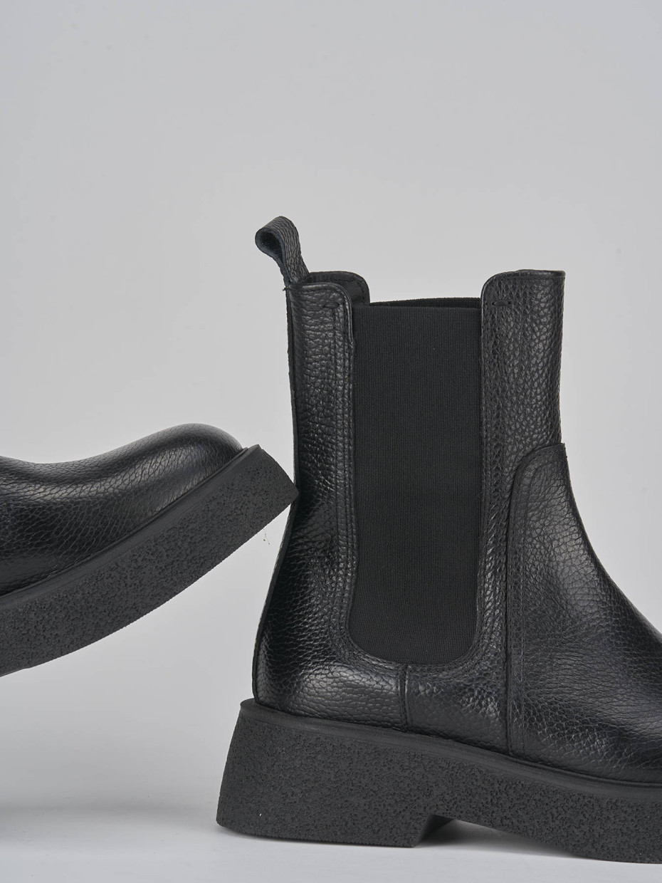 Low heel ankle boots heel 2 cm black leather