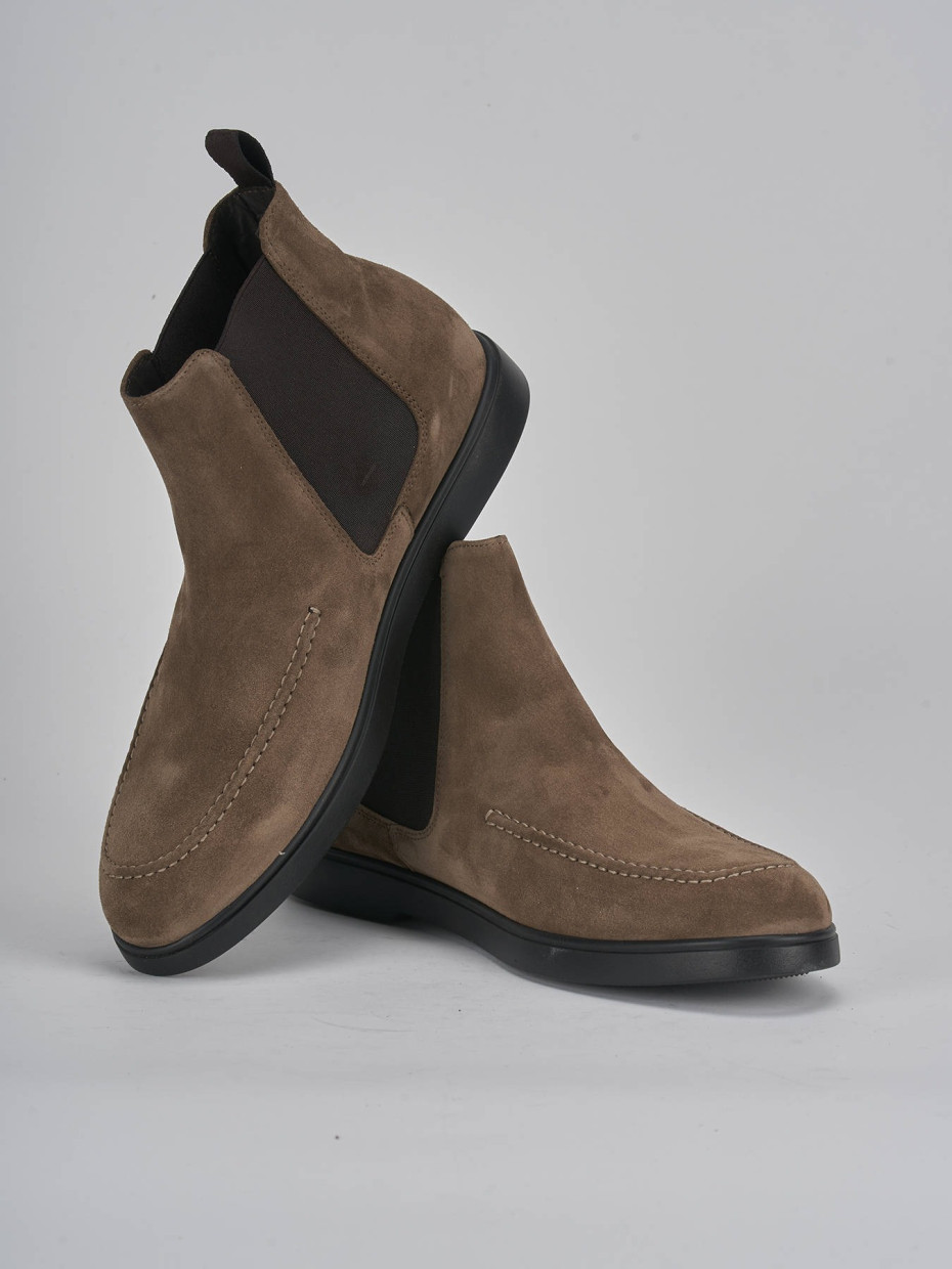 Ankle boots beige suede