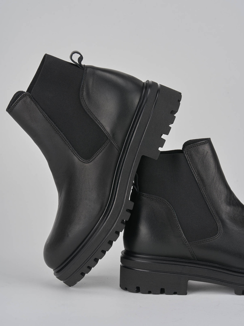 Low heel ankle boots heel 2 cm black leather